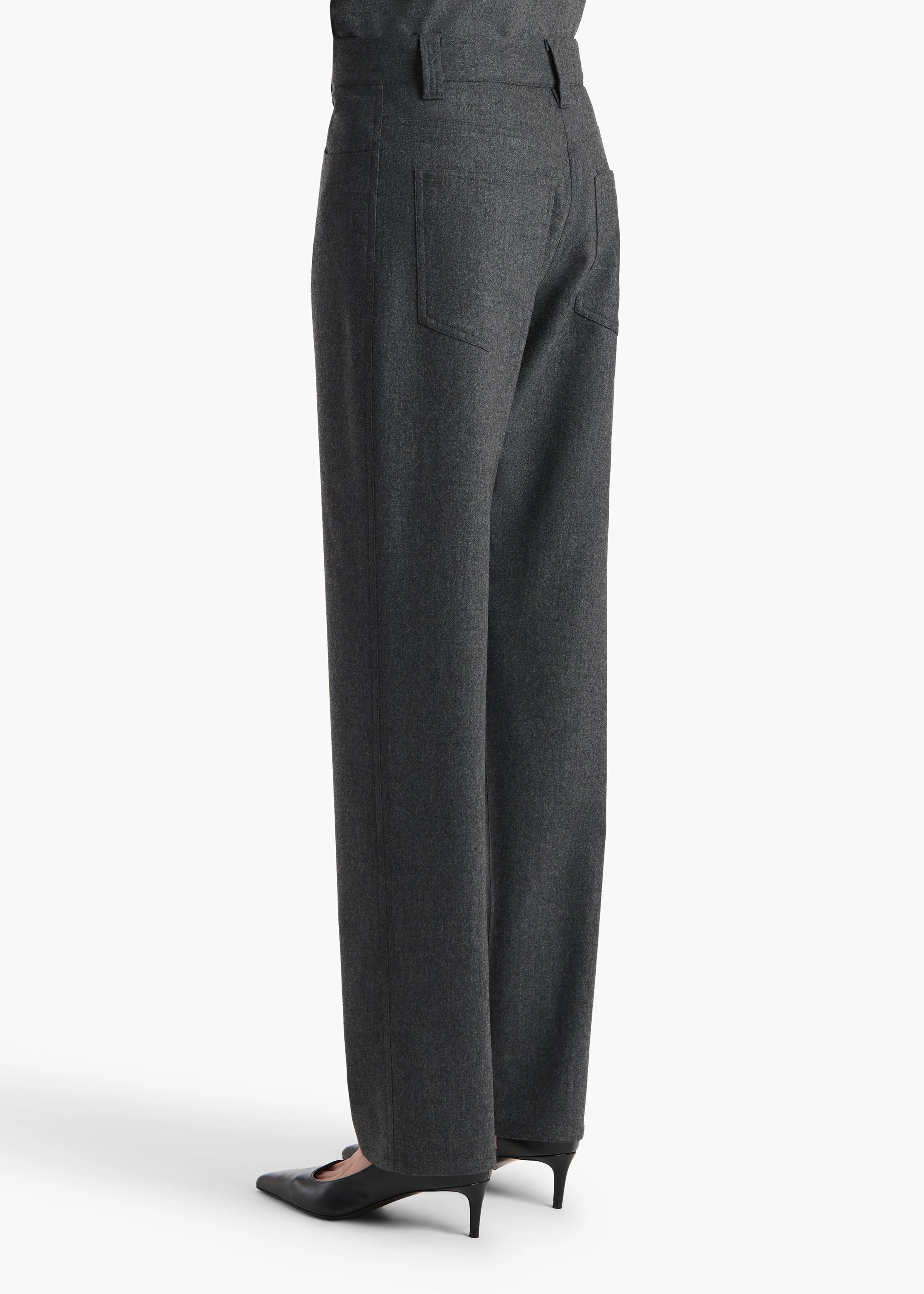 Callum Pant in Storm - Image 4