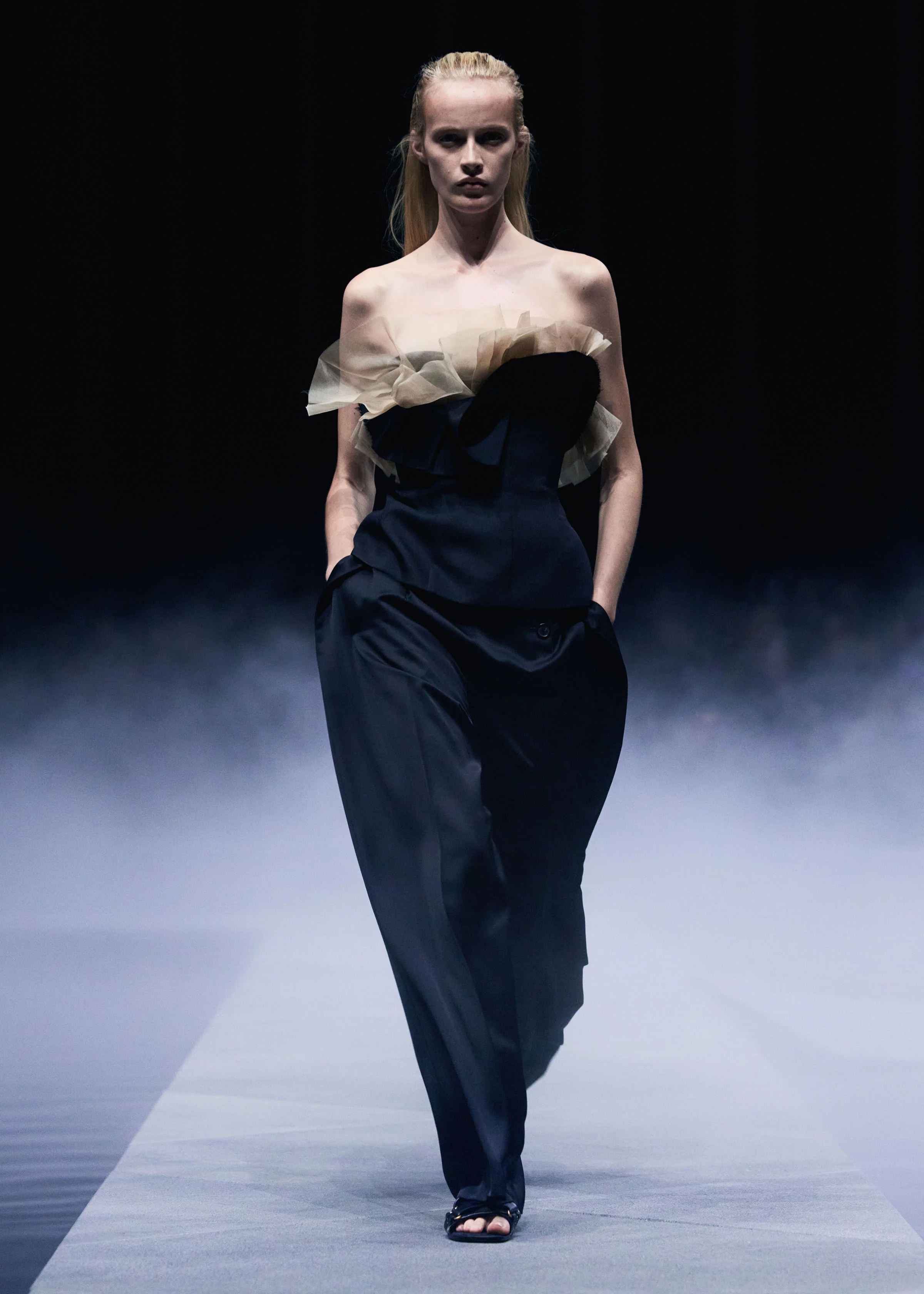 Ila Pant in Black - Image 7