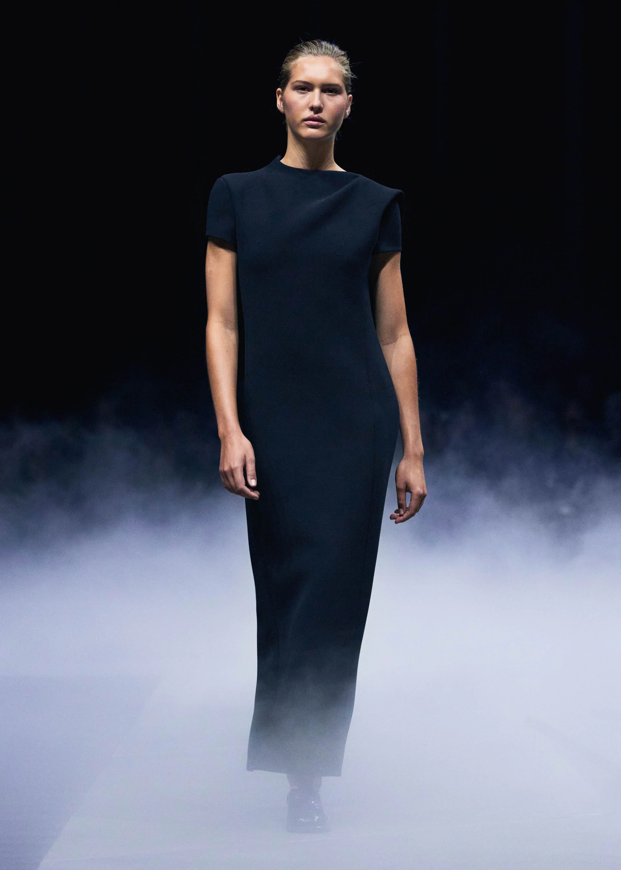 Iryl Dress in Black - Image 7