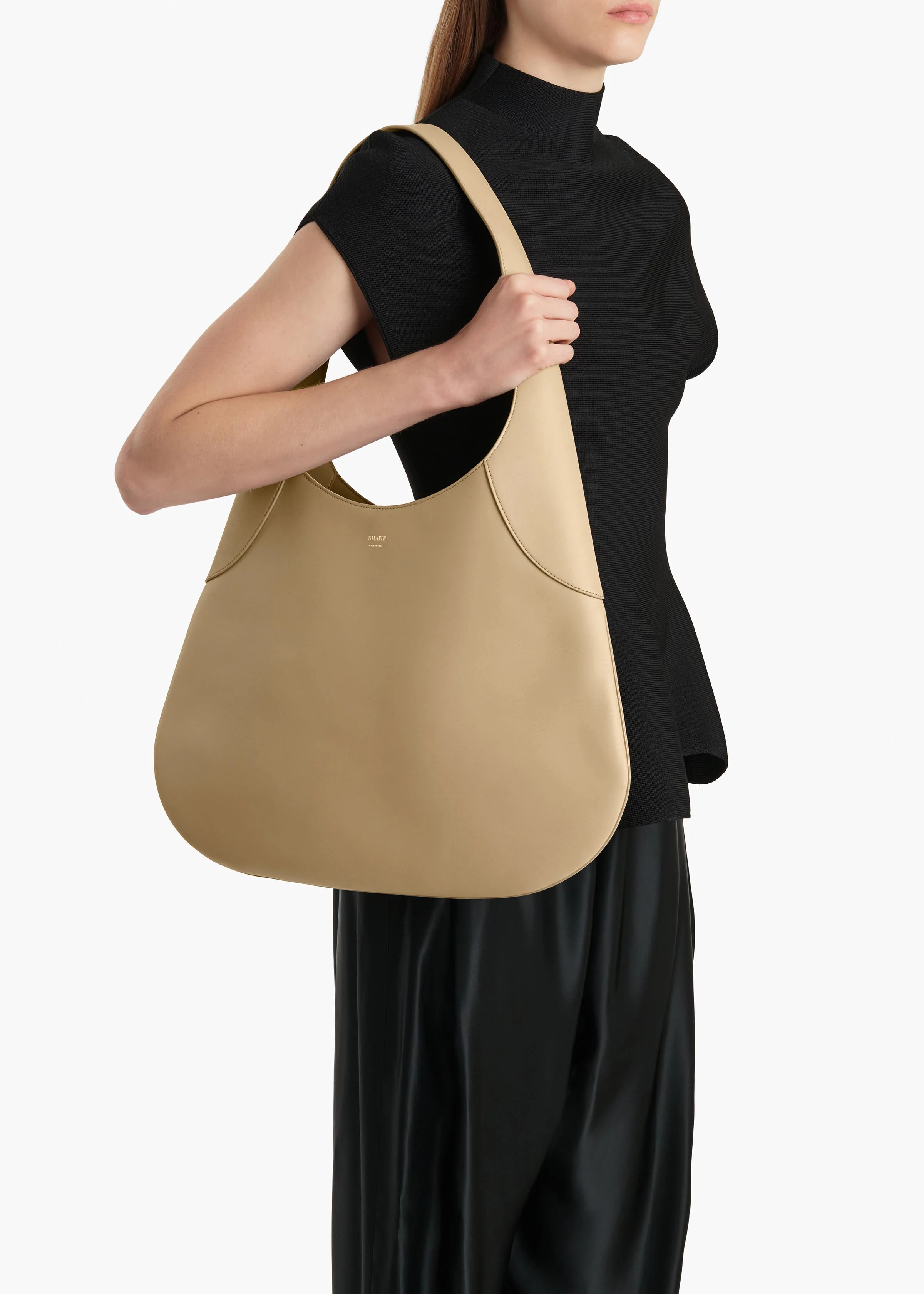 Large Joan Hobo in Toffee Leather - Image 6
