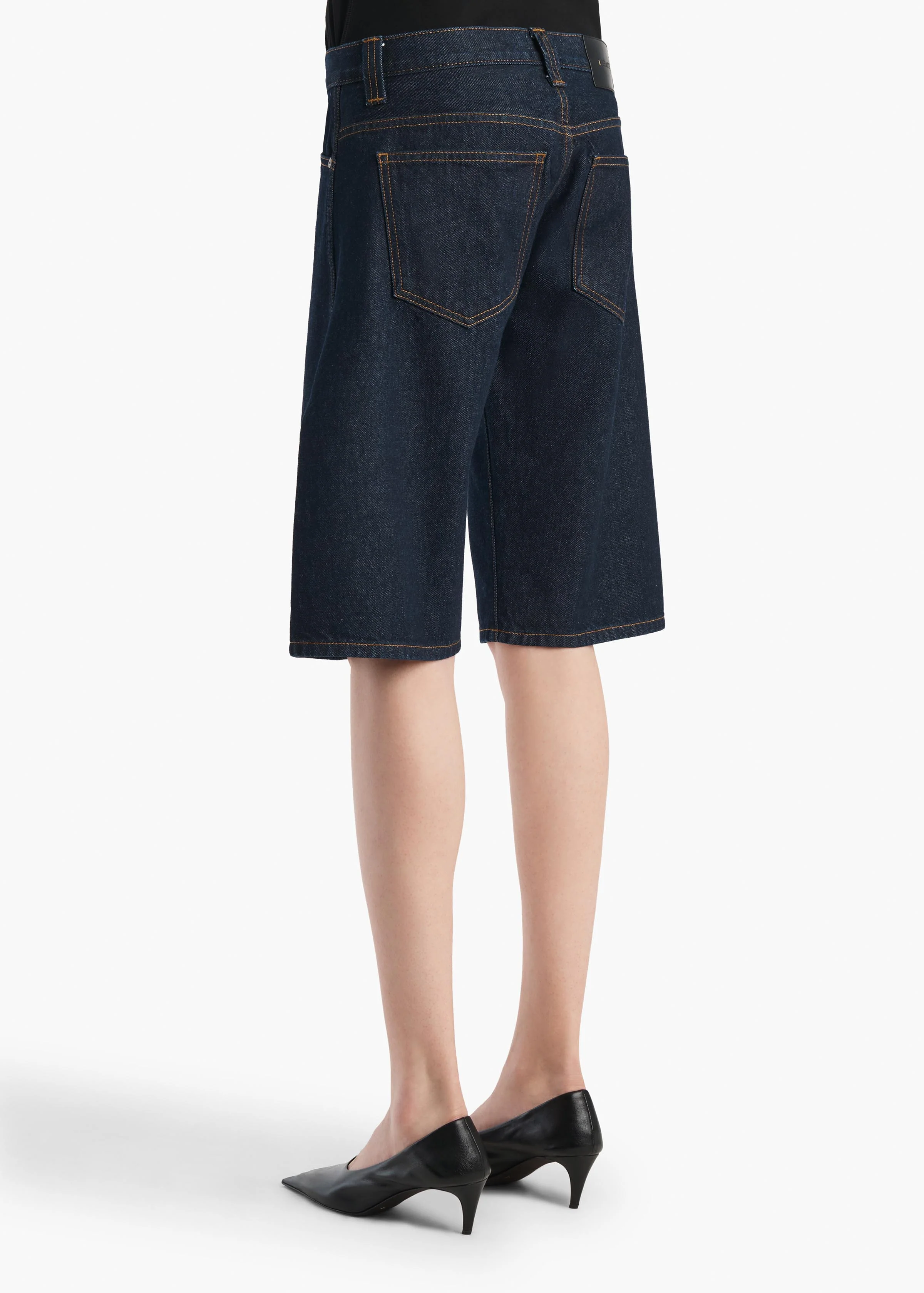 Kinga Short in Benson - Image 4