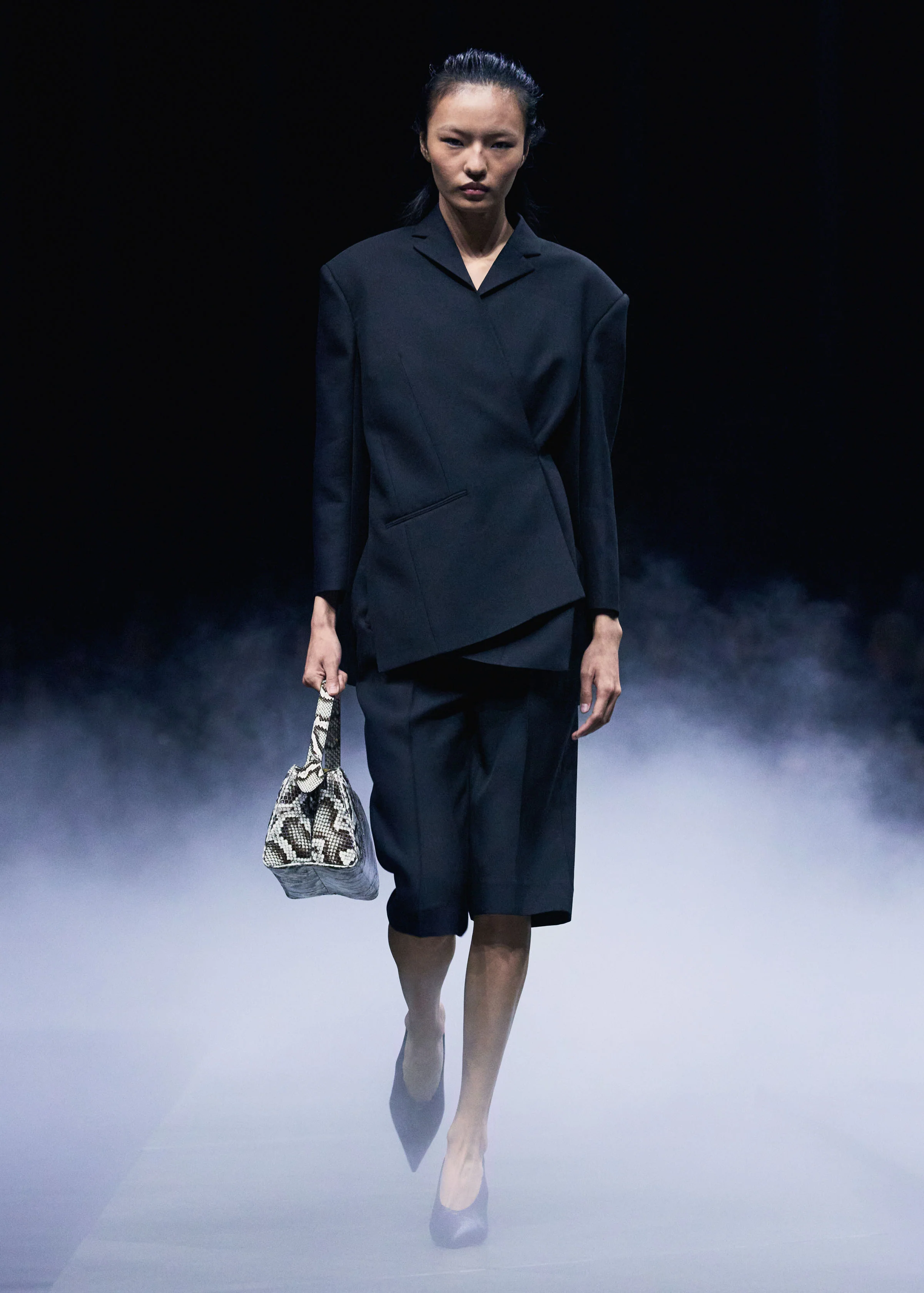 Palto Jacket in Black - Image 8